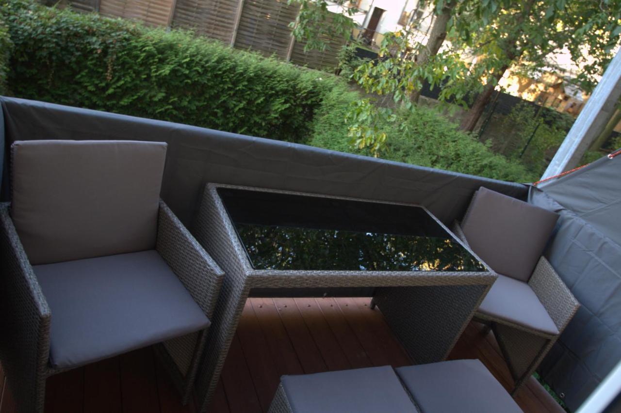 Blissplace 3 Zi Premium Apartment Nahe Getec Arena Mit Kingsize Betten Und Balkon Magdeburg Kültér fotó