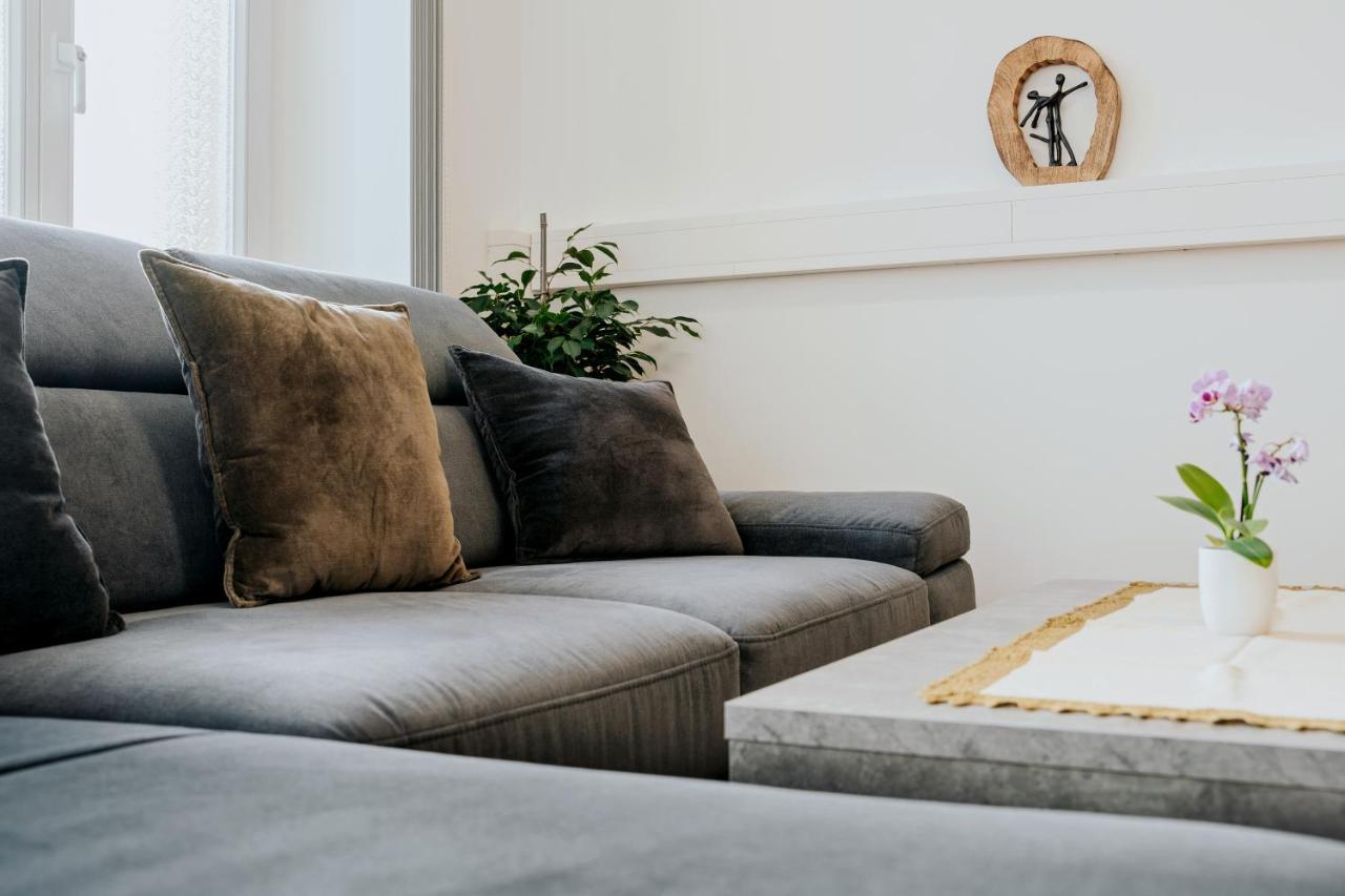 Blissplace 3 Zi Premium Apartment Nahe Getec Arena Mit Kingsize Betten Und Balkon Magdeburg Kültér fotó