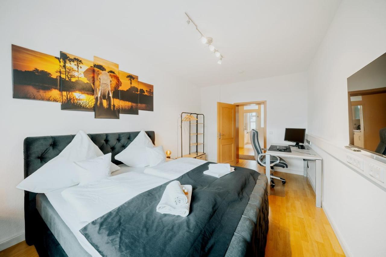 Blissplace 3 Zi Premium Apartment Nahe Getec Arena Mit Kingsize Betten Und Balkon Magdeburg Kültér fotó