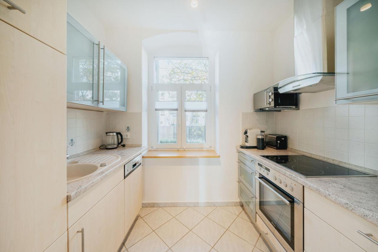 Blissplace 3 Zi Premium Apartment Nahe Getec Arena Mit Kingsize Betten Und Balkon Magdeburg Kültér fotó