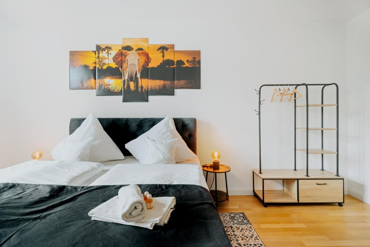 Blissplace 3 Zi Premium Apartment Nahe Getec Arena Mit Kingsize Betten Und Balkon Magdeburg Kültér fotó