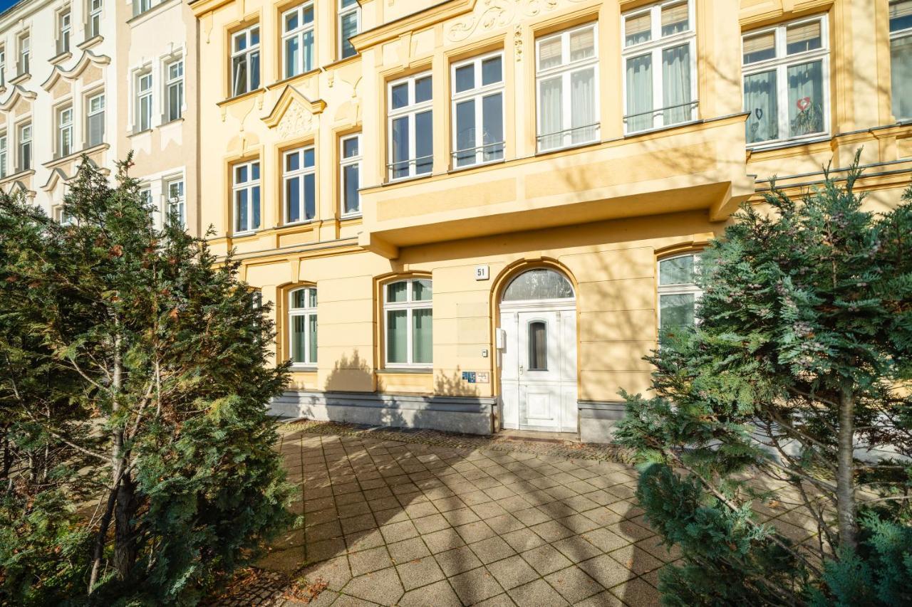 Blissplace 3 Zi Premium Apartment Nahe Getec Arena Mit Kingsize Betten Und Balkon Magdeburg Kültér fotó